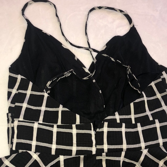 Blithe Logan Romper - Picture 4 of 10